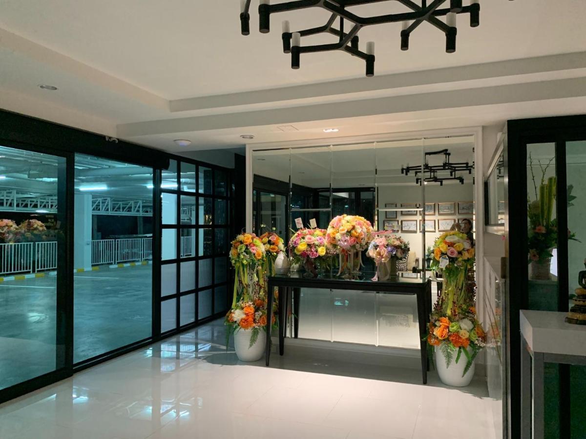 Icare Residence & Hotel Bangkok Luaran gambar